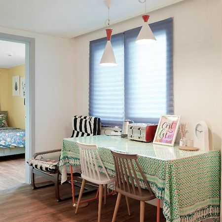 Apelbaum2 Hongdae Hotel Сеул Екстериор снимка