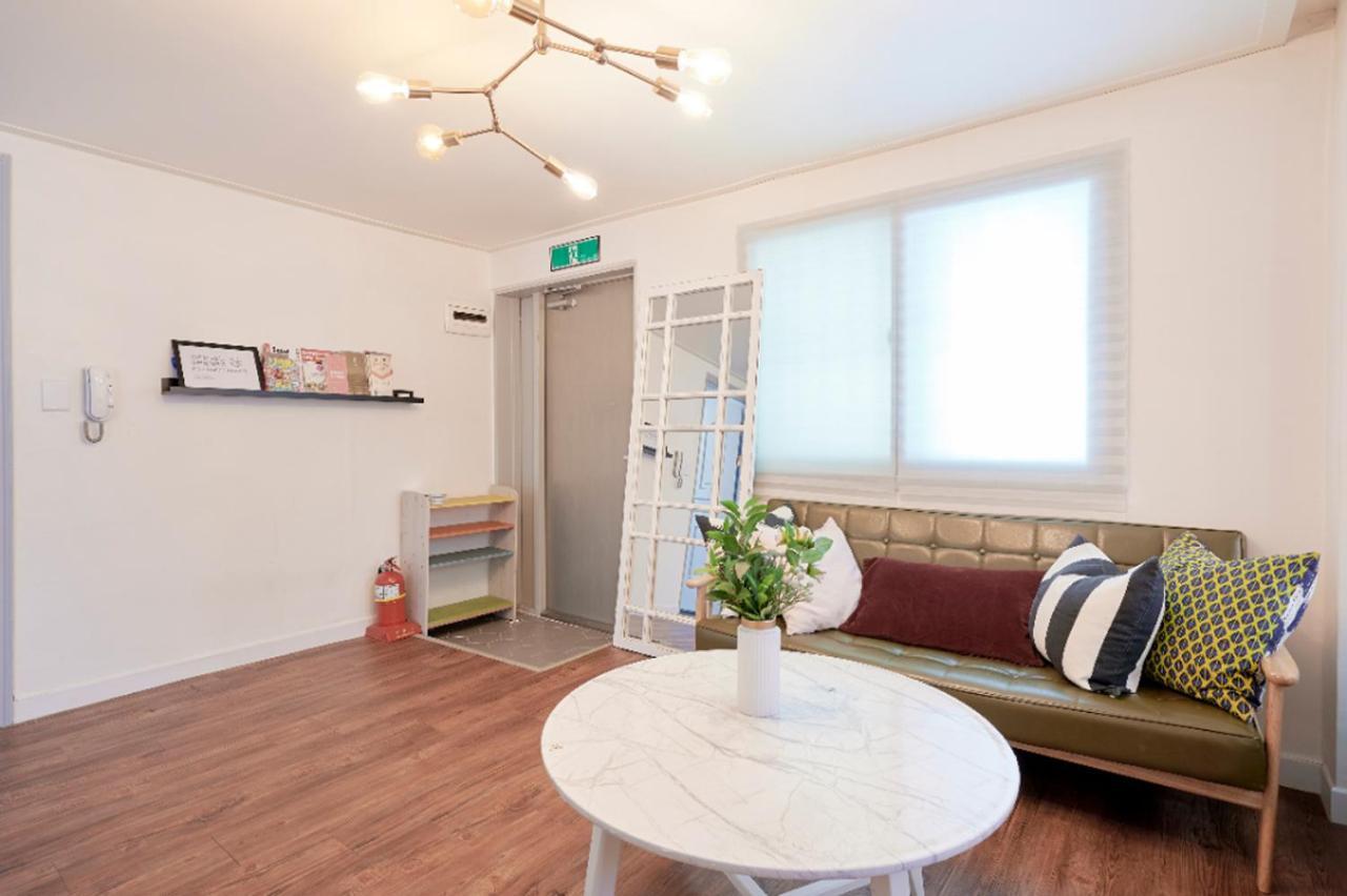 Apelbaum2 Hongdae Hotel Сеул Екстериор снимка